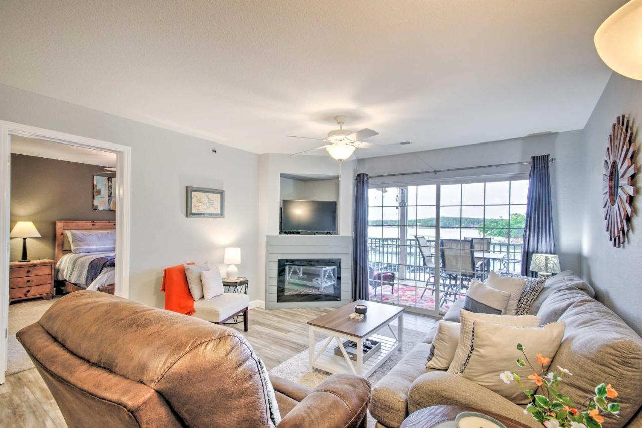 Sleek Lake Ozark Gem With Views And Pool Access! Exterior photo